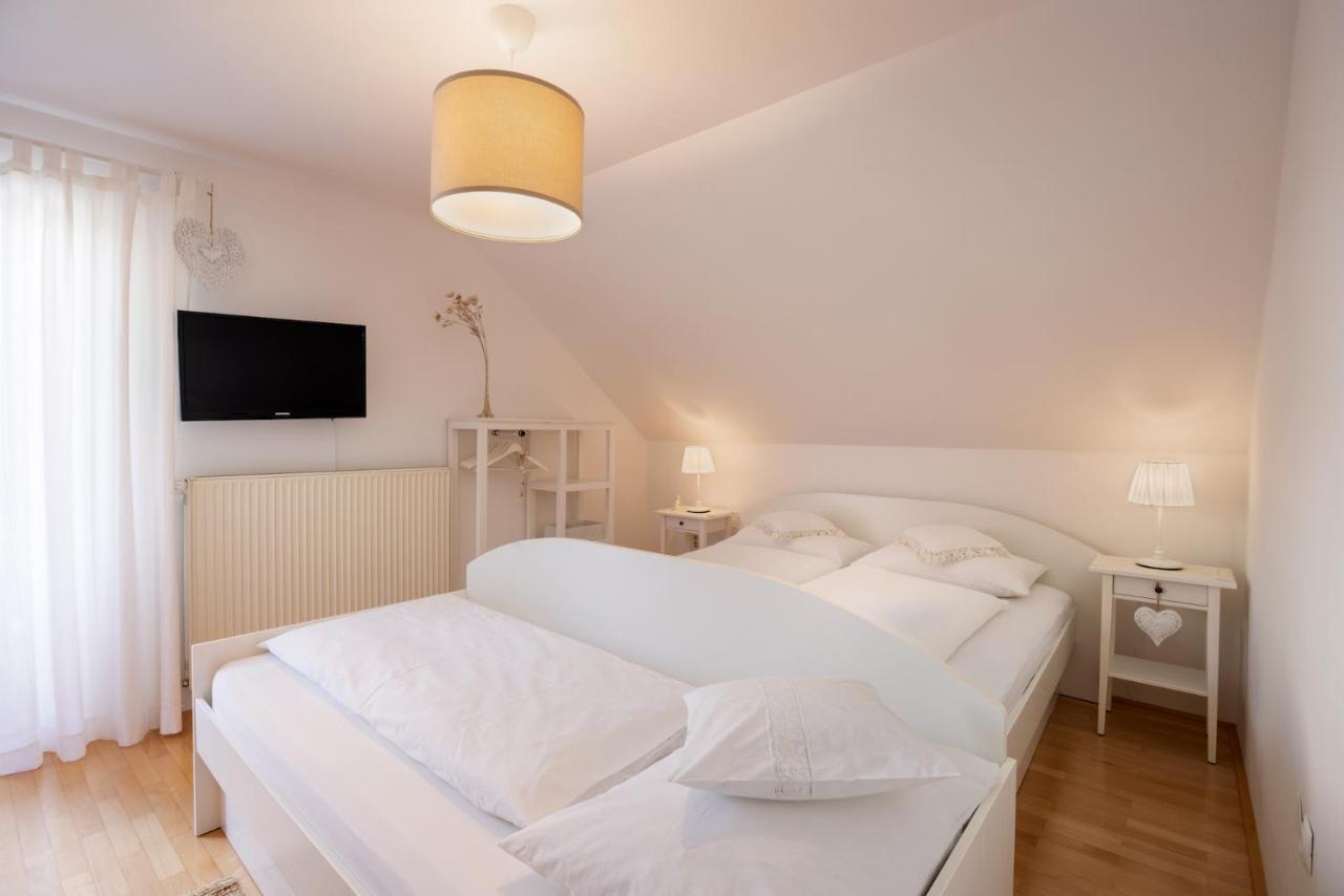 Apartments Ladka Begunje na Gorenjskem Exteriör bild