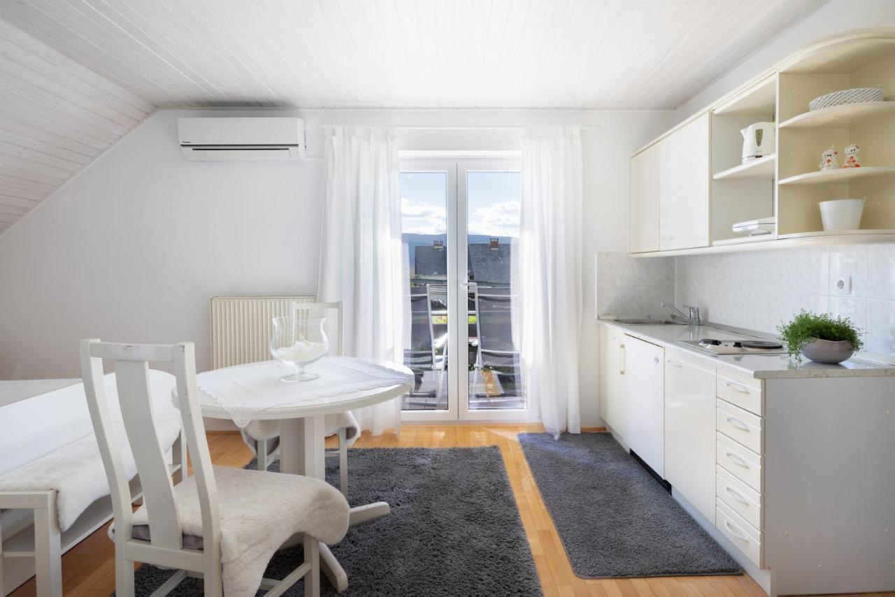 Apartments Ladka Begunje na Gorenjskem Exteriör bild